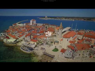 RESTAVRACIJA s 50 sedeži, TERASA s 100 sedeži, PRVA VRSTA OB MORJU – UMAG, STARI GRAD – 156 m² + priložnost